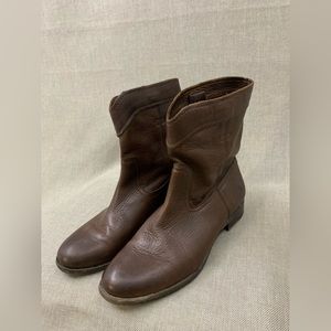 Women’s Frye Cara Roper Short Boot